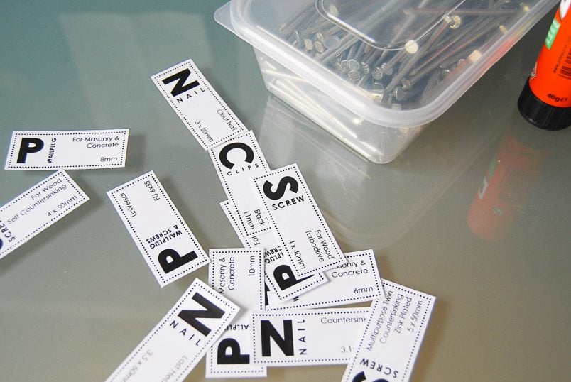 Organise your screws and nails - free printable labels