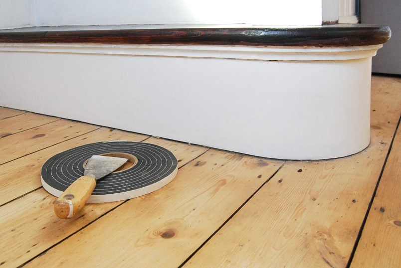 How To Fill The Gap Between The Skirting Board and Floor