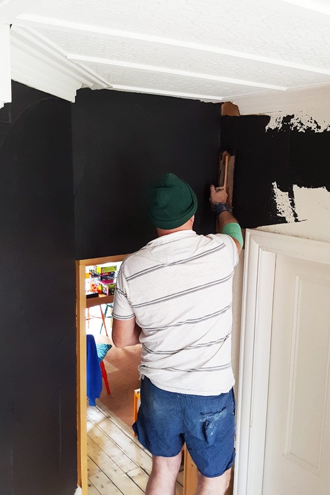 Plastering with Magnetic Plaster