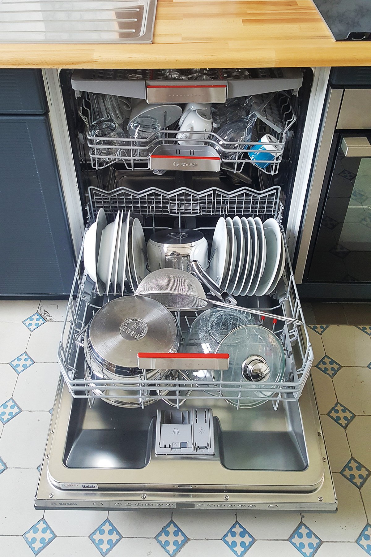 how far back to mount bosch dishwasher