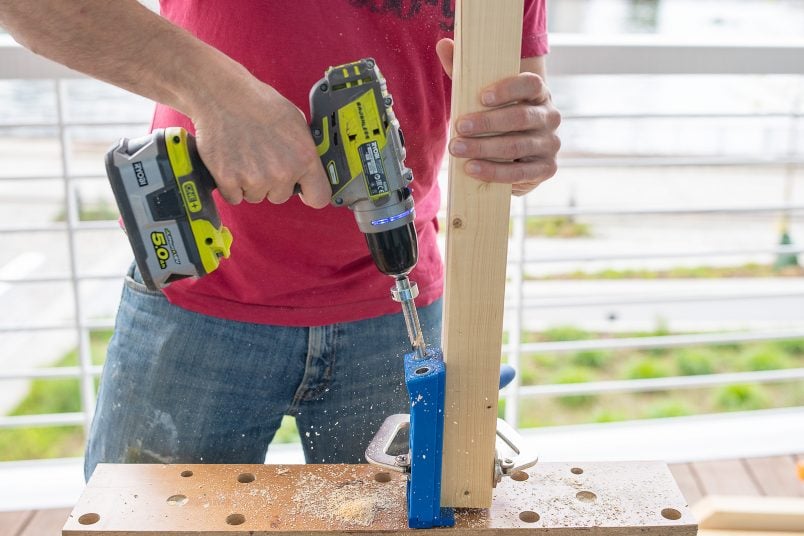 drilling hole with kreg jig hd