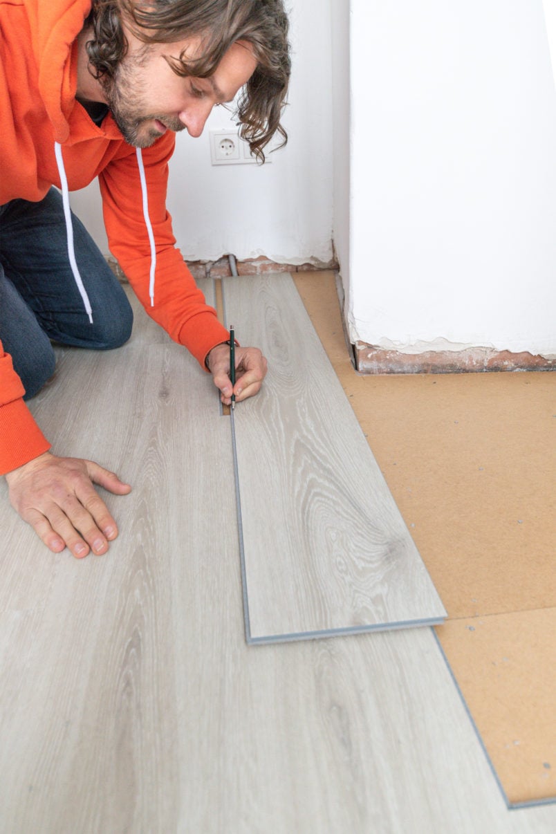 How To Measure and Cut Vinyl Flooring - Little House On The Corner