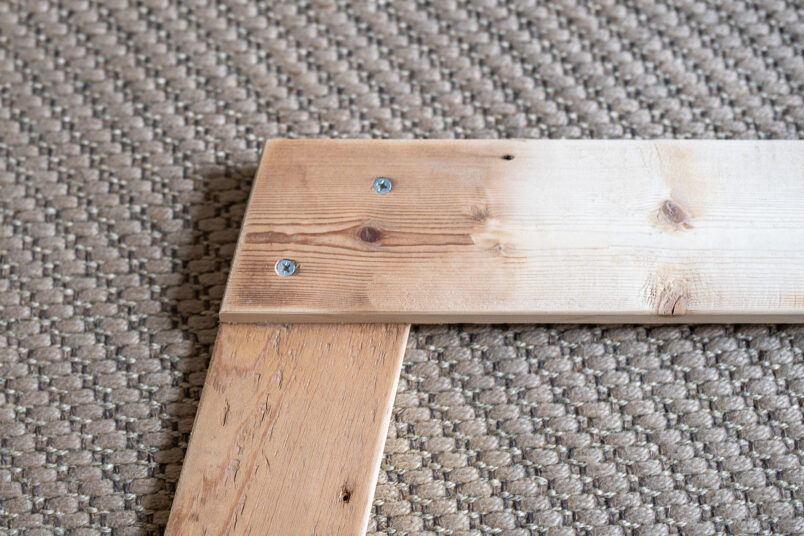 building-a-console-table-out-of-wood---assembling-the-legs