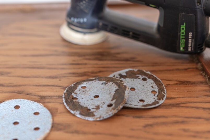 clogged up sanding disks - why you should remove varnish before sanding